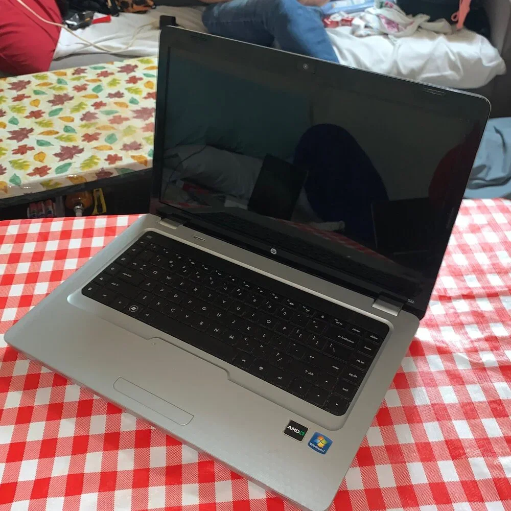 HP G62 Notebook PC AMD V120 Processor 2.20 GHz laptop